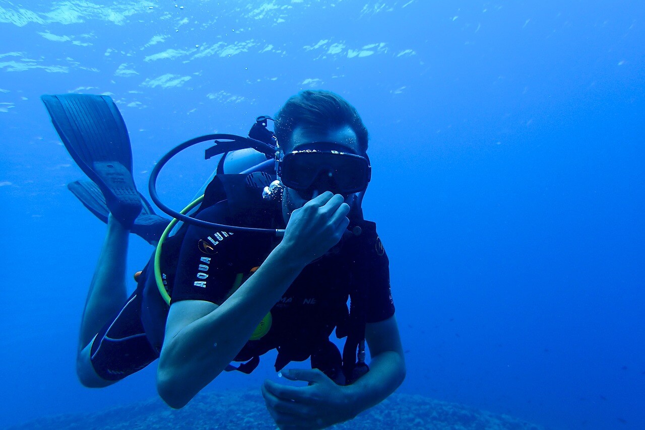 drysuit vs wetsuit