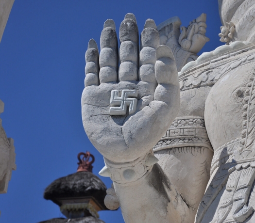 Ganesha Swastika statue